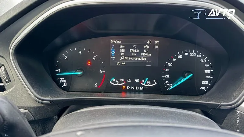 Notranja slika - Ford Focus - 1,5 EcoBlue Active - 7
