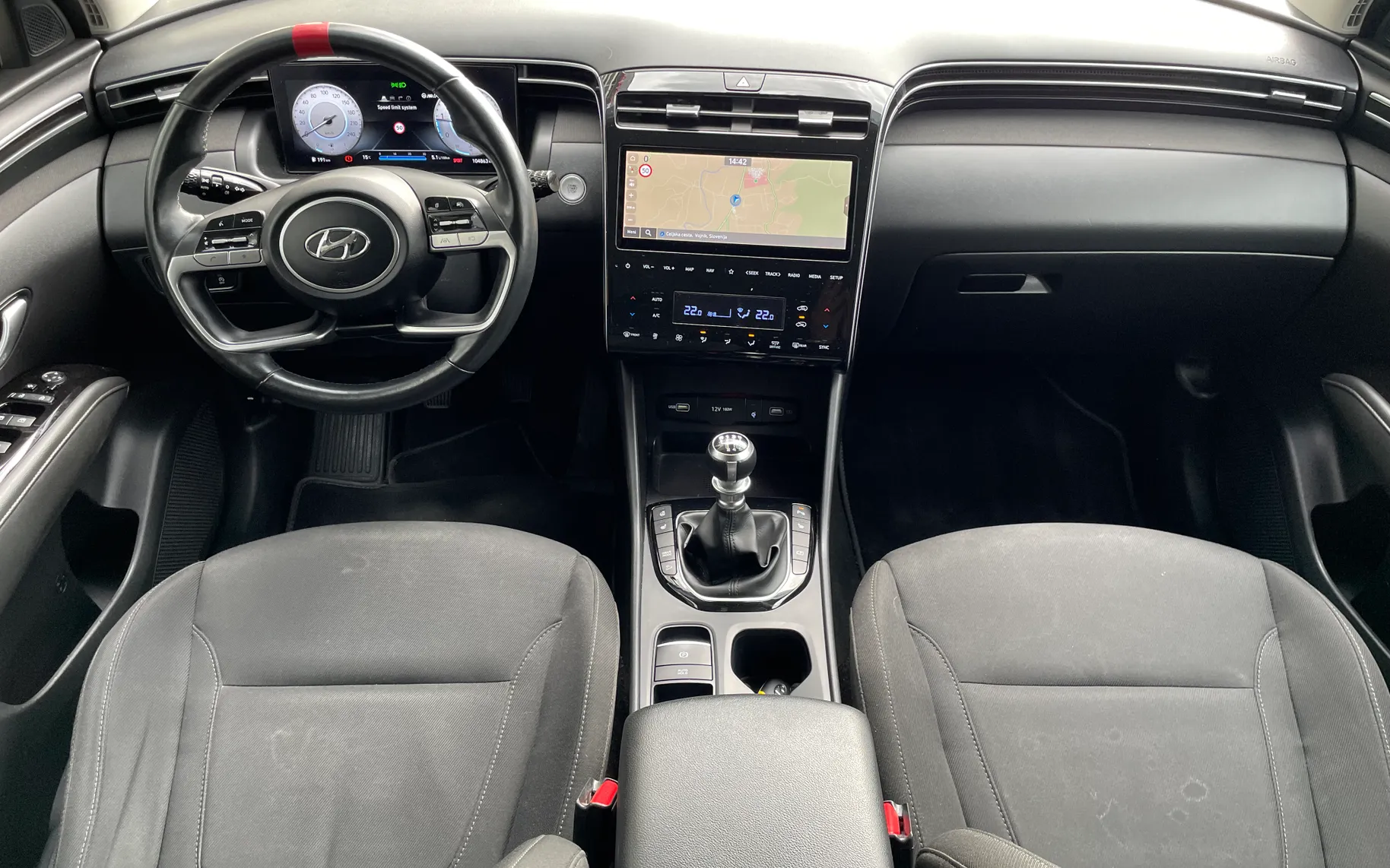 Zunanja slika - Hyundai Tucson - 1.6-CRDi-STYLE-LED-NAVI-SLO-WRAP-TOP - 10