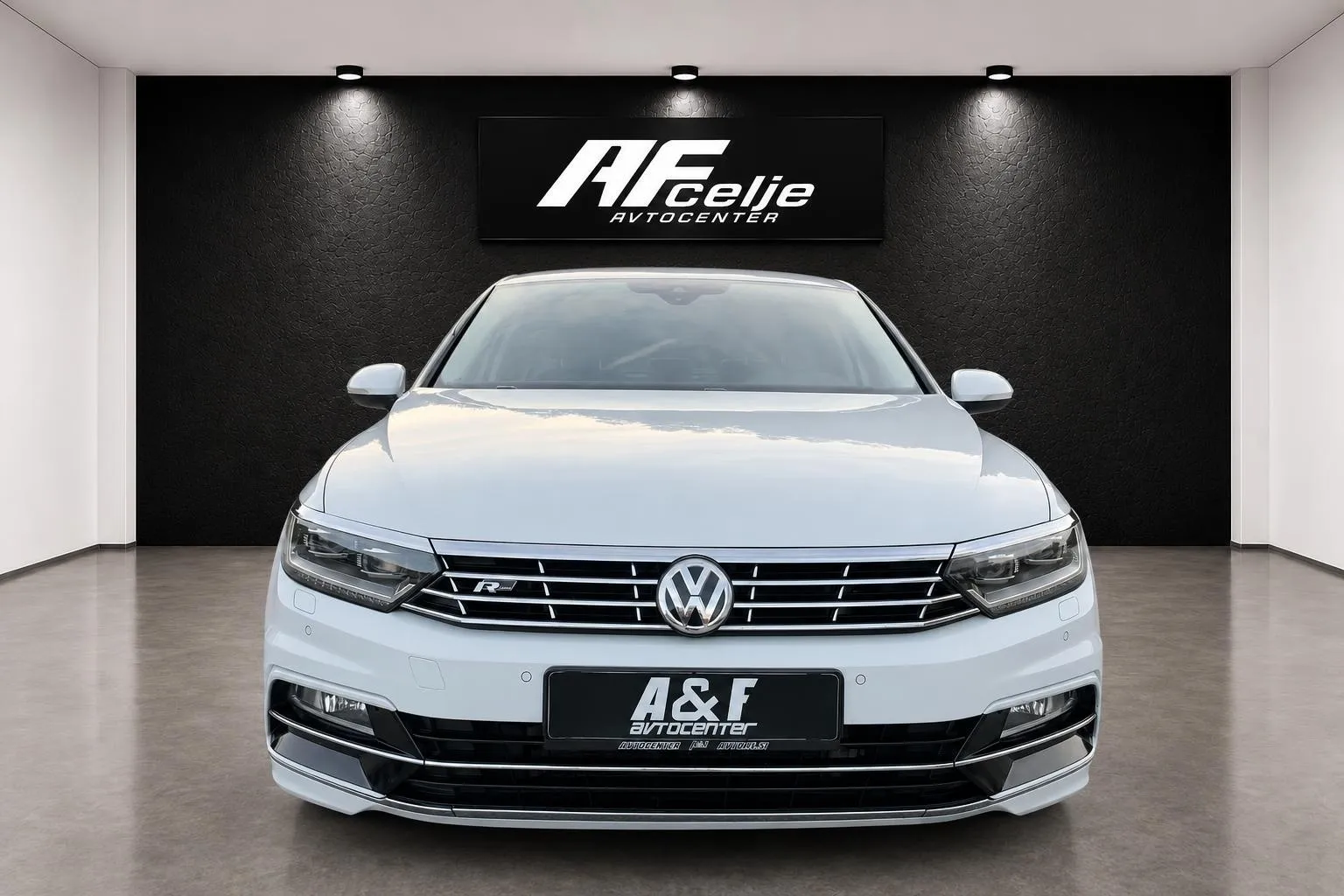 Zunanja slika - Volkswagen Passat - 2.0 TDI-R LINE-FUL LED-LIZING ZA TUJCE-ACC-NAVI- - 2