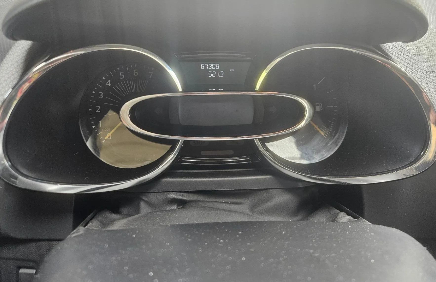Zunanja slika - Renault Clio - 1.2 16V Expression - 9