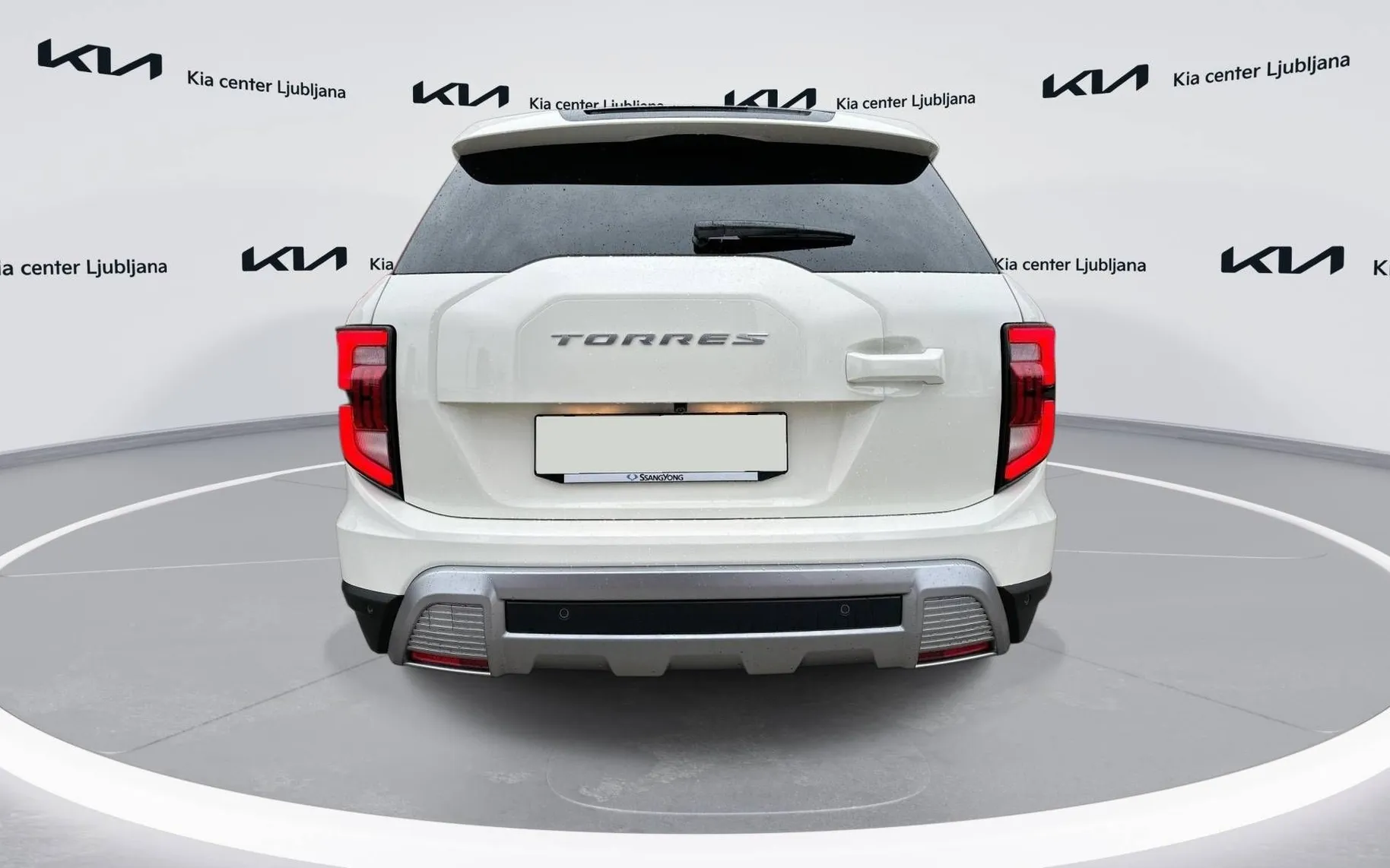 Zunanja slika - SsangYong Torres - 1.5 T-GDI PREMIUM 4WD AT - 6