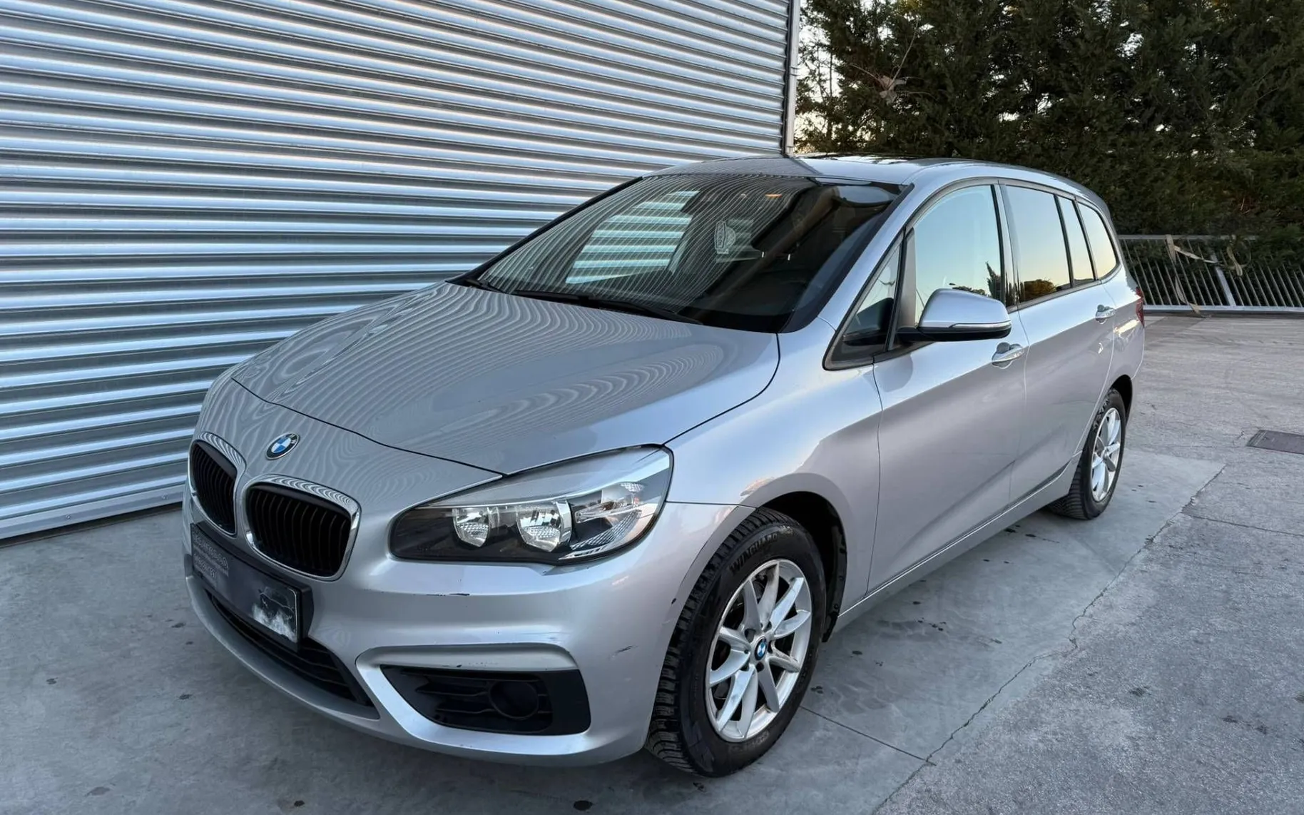 Zunanja slika - BMW serija 2 Gran Tourer: - 216d - 1