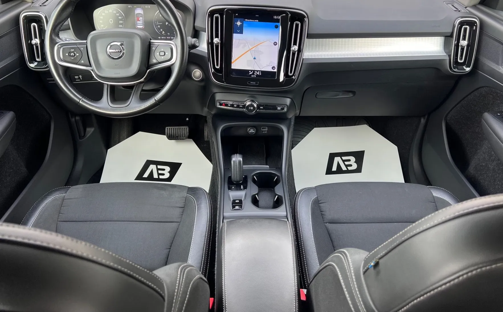 Zunanja slika - Volvo XC40 - D3+LED+NAVI+KAMERA+ALU+KEYLESS GO+AUTO HOLD - 12