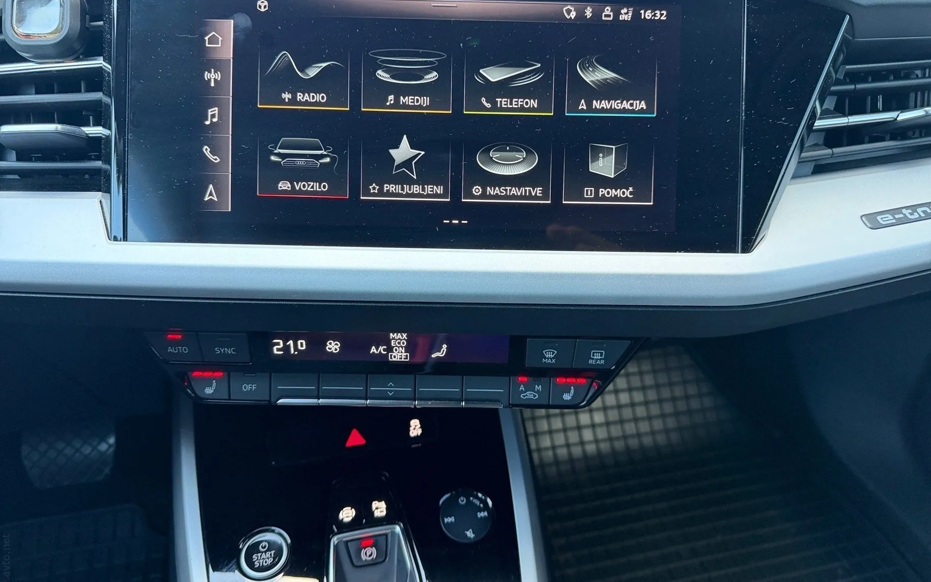 Notranja slika - Audi Q4 e-tron - Q4 40 e-tron-S Line-Matrix LED-ACC-Mrtvi kot-Kamer - 9