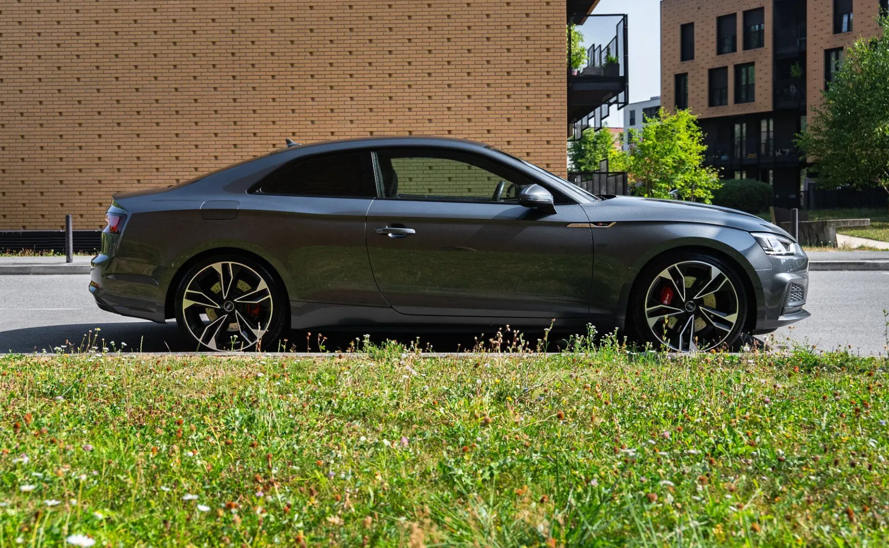 Zunanja slika - Audi A5 - 50 TDI - Quattro - S line - Bang Olufsen - Karbon - 4