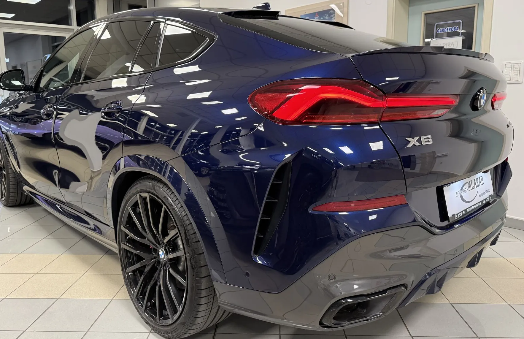 Zunanja slika - BMW X6 - serija : xDrive30d -M-SHADOW-TANSANITE-LASER-ZRAČNO.-22COL - 5