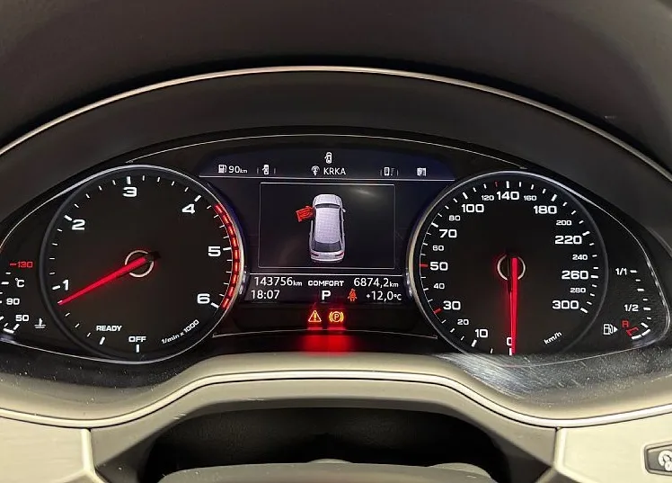 Zunanja slika - Audi Q7 - ultra 3.0 TDI quattro - PANOR - KLJUKA - NAVI -LED - 17