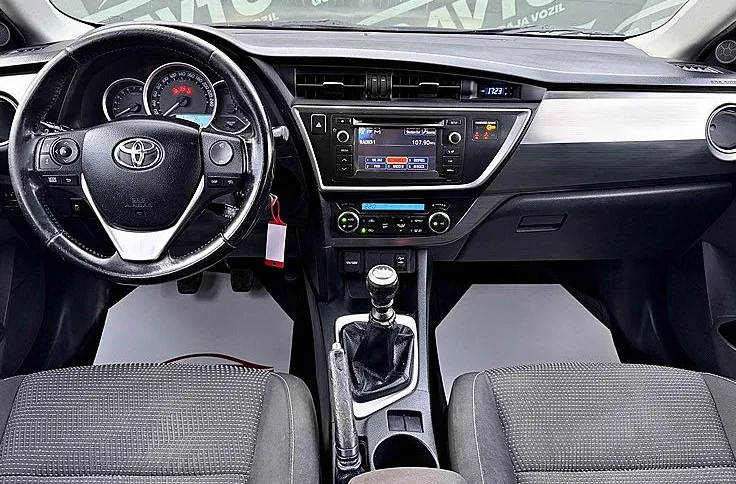 Zunanja slika - Toyota Auris - 1.6 TS+97KW+SLO+ALU+XENON+PRIKLOP+BREZ POLOGA+TOP - 9