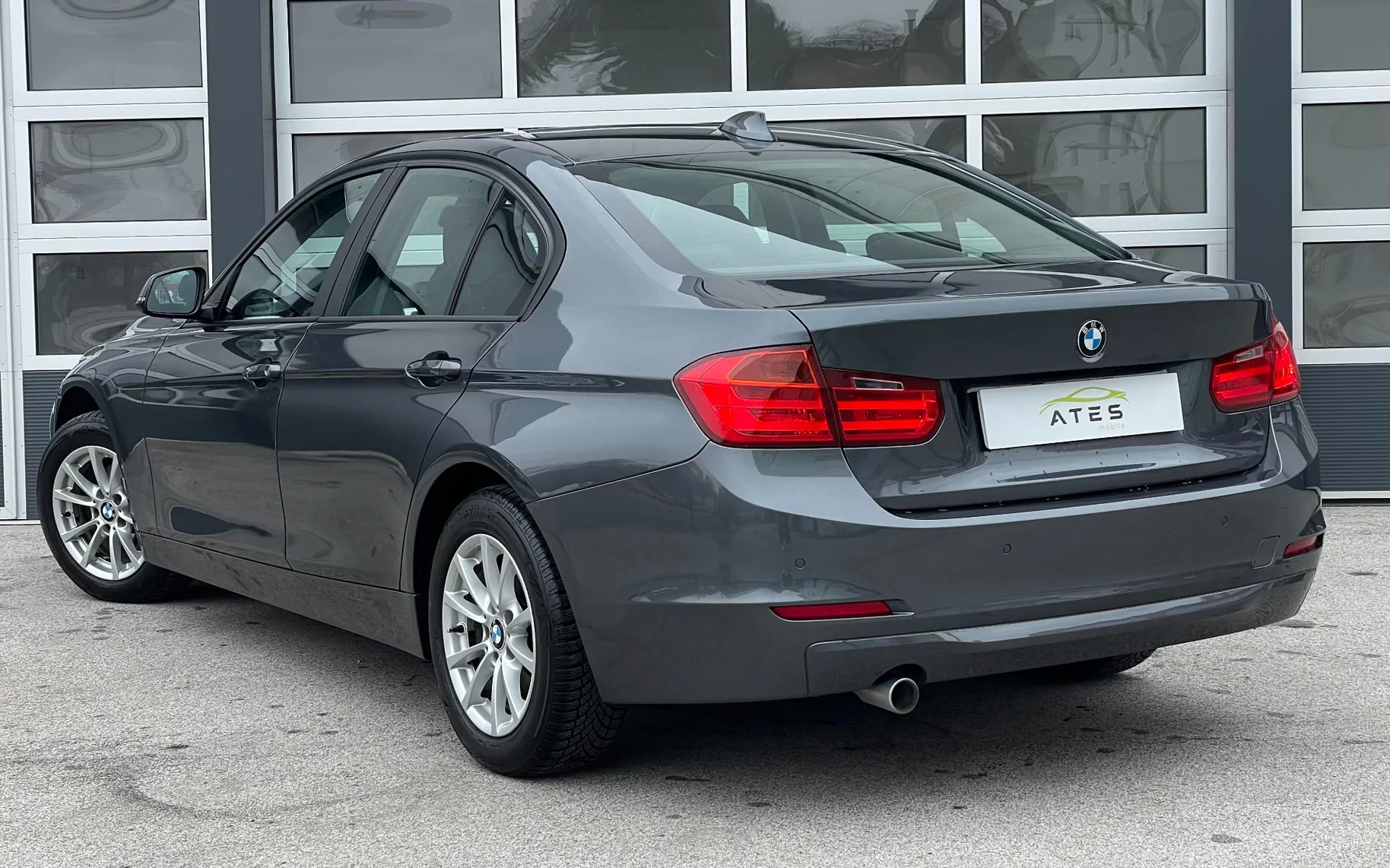Zunanja slika - BMW Serija 3 - 318d - 7
