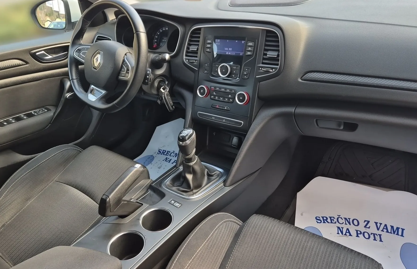 Zunanja slika - Renault Mégane - Megane GRANDTOUR dCi 110 BUSINESS-SLO-1.LAST-SAMO 138TKM - 13