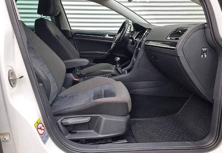 Zunanja slika - Volkswagen Golf - 2.0 TDI-HIGHLINE-KEYLESS-2X LED+XENON-NAVI-PDC - 9