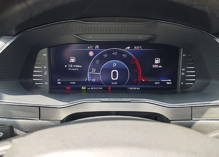 Zunanja slika - Škoda Superb - 2.0 TDI Scout Combi - LED LUČI - AKTIVNI TEMPOMAT - 12