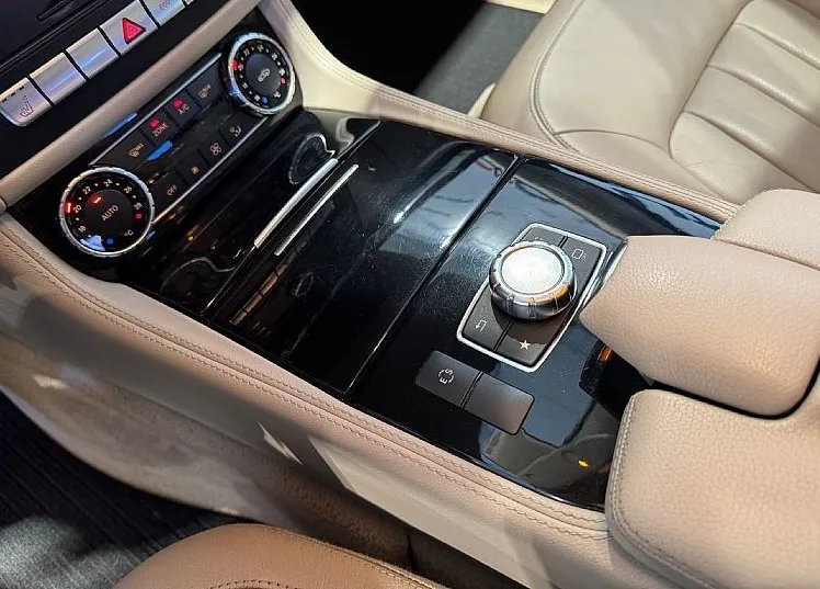 Zunanja slika - Mercedes-Benz CLS-Razred - CLS 220 BlueTEC - NAVI - LED - ODČEN - 20