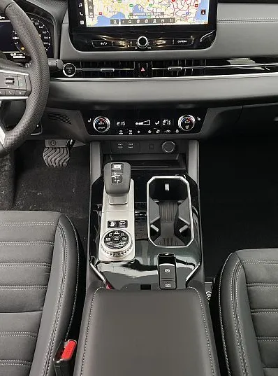 Zunanja slika - Mitsubishi Outlander - PHEV 4WD 2.4 Intense Avt. AKCIJA - 11