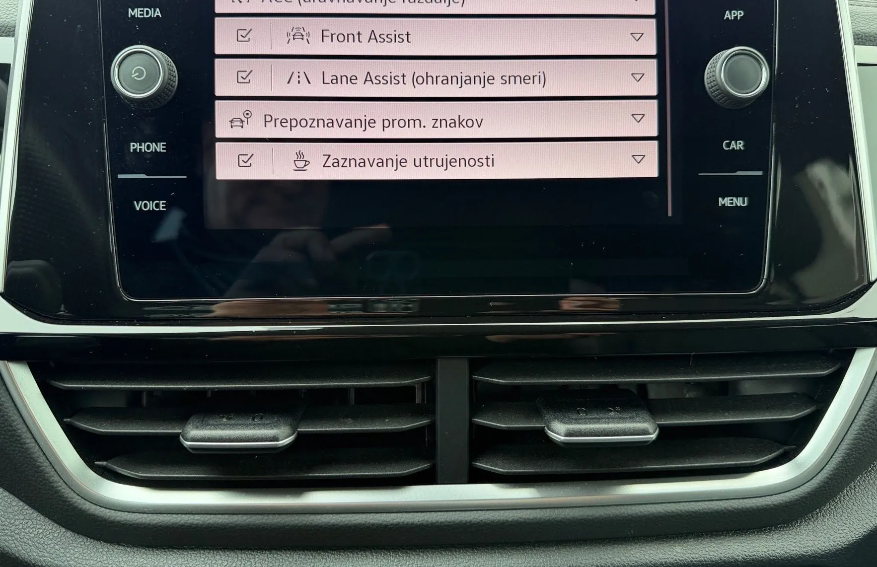 Zunanja slika - VW T-Roc - 1.0 TSI R-Line 85 KW-IQ Light-ACC-PDC-Vzvr.kamera - 13