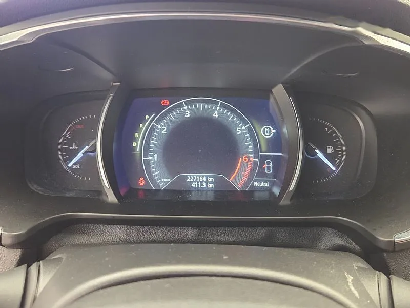 Zunanja slika - Renault Talisman - GRANDTOUR 1.6 TCe Z OKVARO SKLOPKE-VOZEN - 17