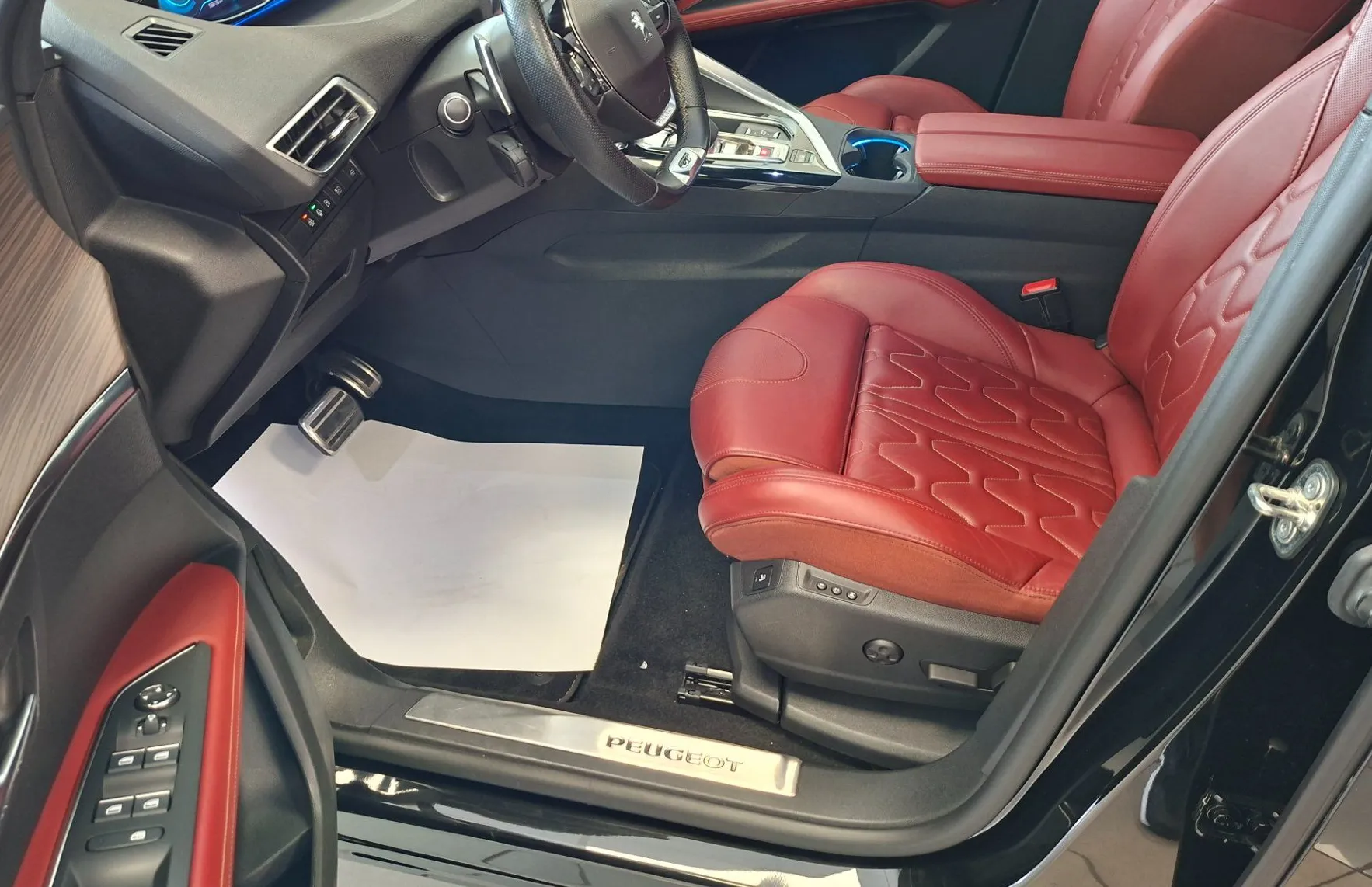 Zunanja slika - Peugeot 3008 - PHEV4 300 GT Avt.-FULL LED-NAVI-360 KAMERA- - 14