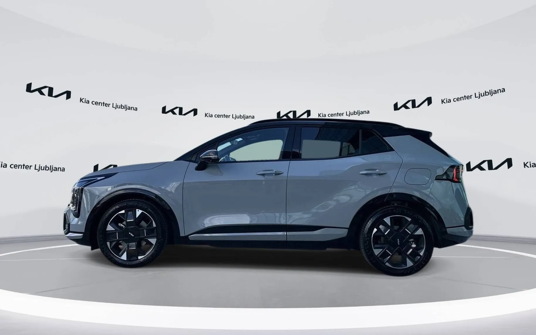 Notranja slika - KIA Sportage - 1.6 T-GDi 132kW AWD GT-Line. 7 DCT... - 8