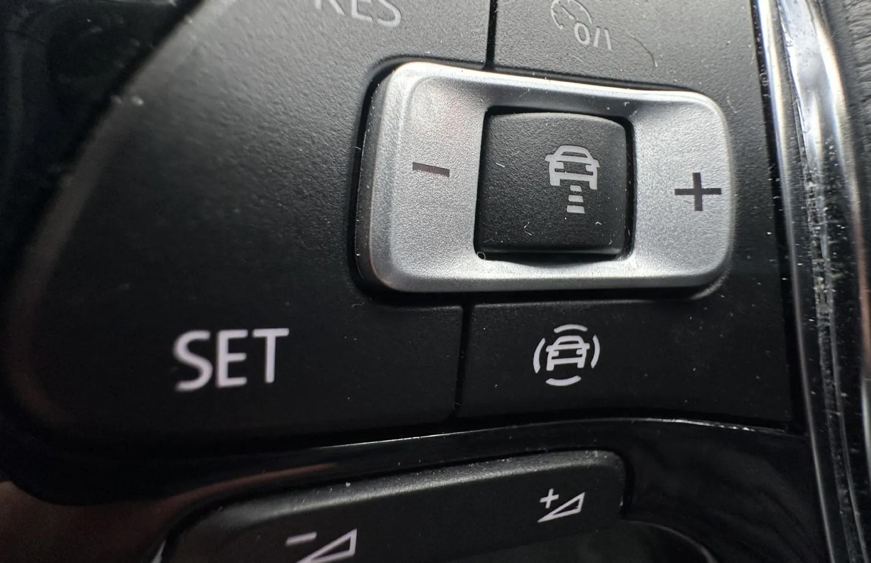 Zunanja slika - Volkswagen T-Roc - 2.0 TDI avt. SCR Style 110.NEMŠKI+4ALU.ACC.NAVI - 7