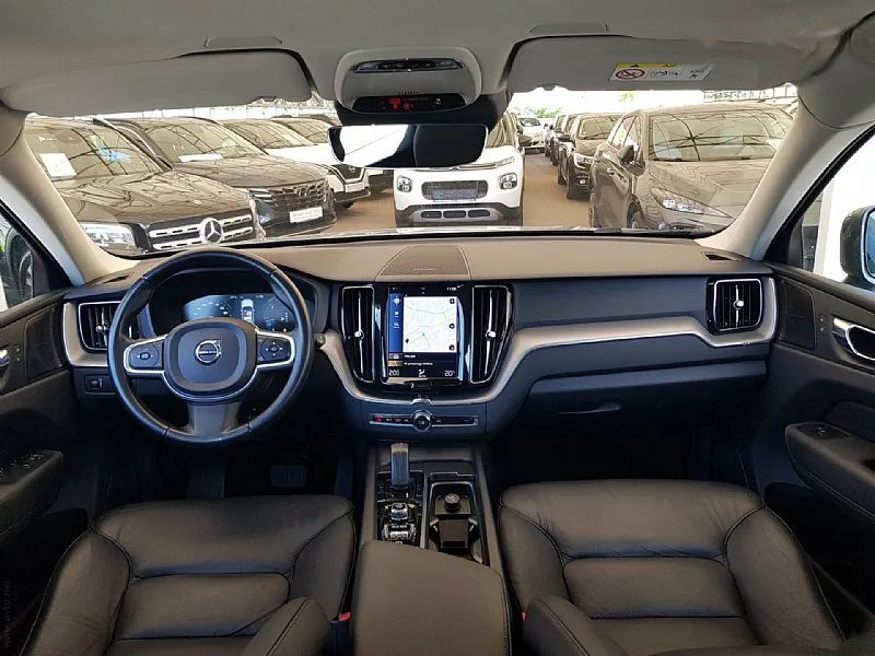 Zunanja slika - Volvo XC60 - B4D AWD Momentum Avt. JAMSTVO - 7