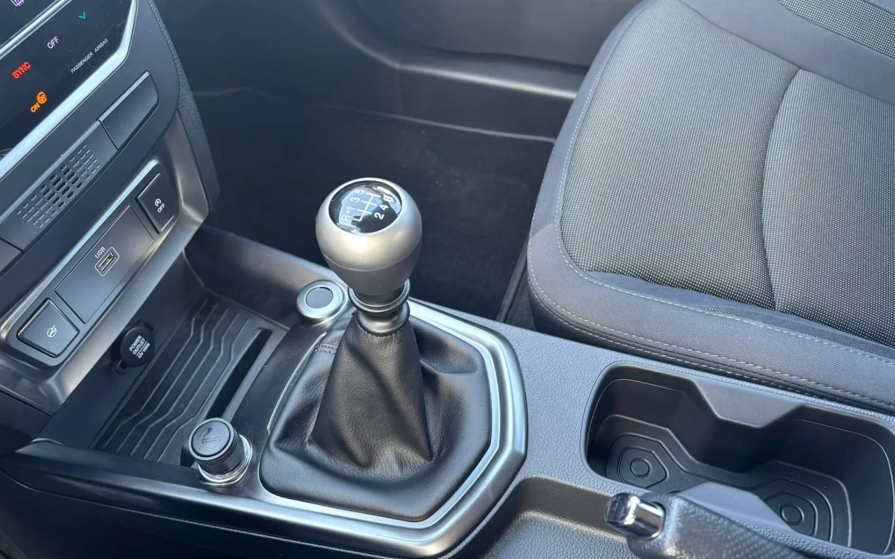 Zunanja slika - KG Mobility Tivoli - 1.5 GDI-T Fresh - 11