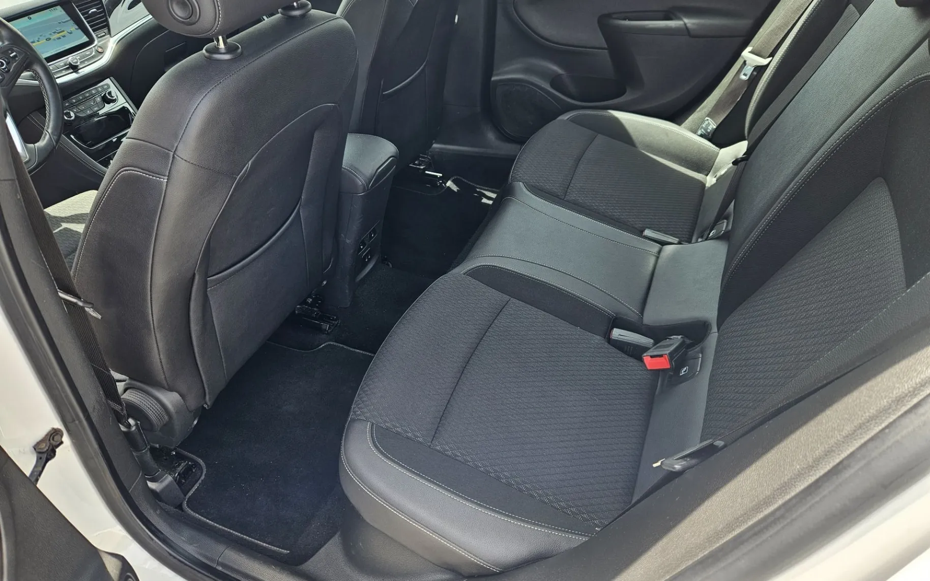 Notranja slika - Opel Astra - Tourer 1.6 CDTI  Innovation 1.LASTNIK SLO NAVI L.. - 18