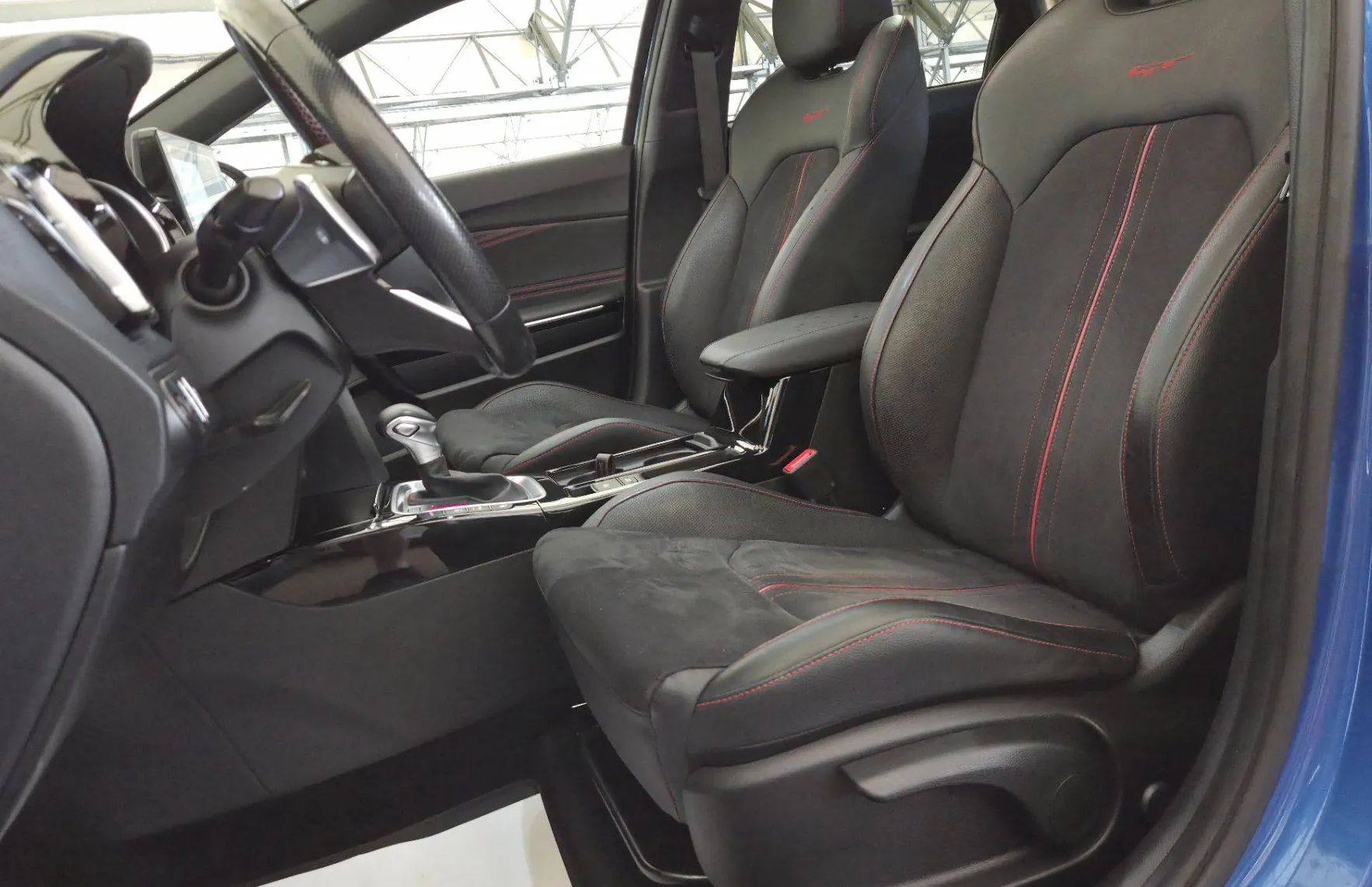Zunanja slika - KIA Ceed - 1.6 T-GDI LX GT LED DCT GR.SED 1.LASTNIK - 9
