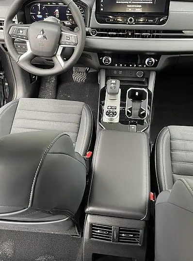 Zunanja slika - Mitsubishi Outlander - PHEV 4WD 2.4 Intense Avt. AKCIJA - 10