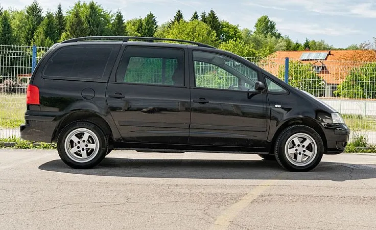 Zunanja slika - VW Sharan - 1.9 TDI  PDC Kamera Tehnični celo leto - 4