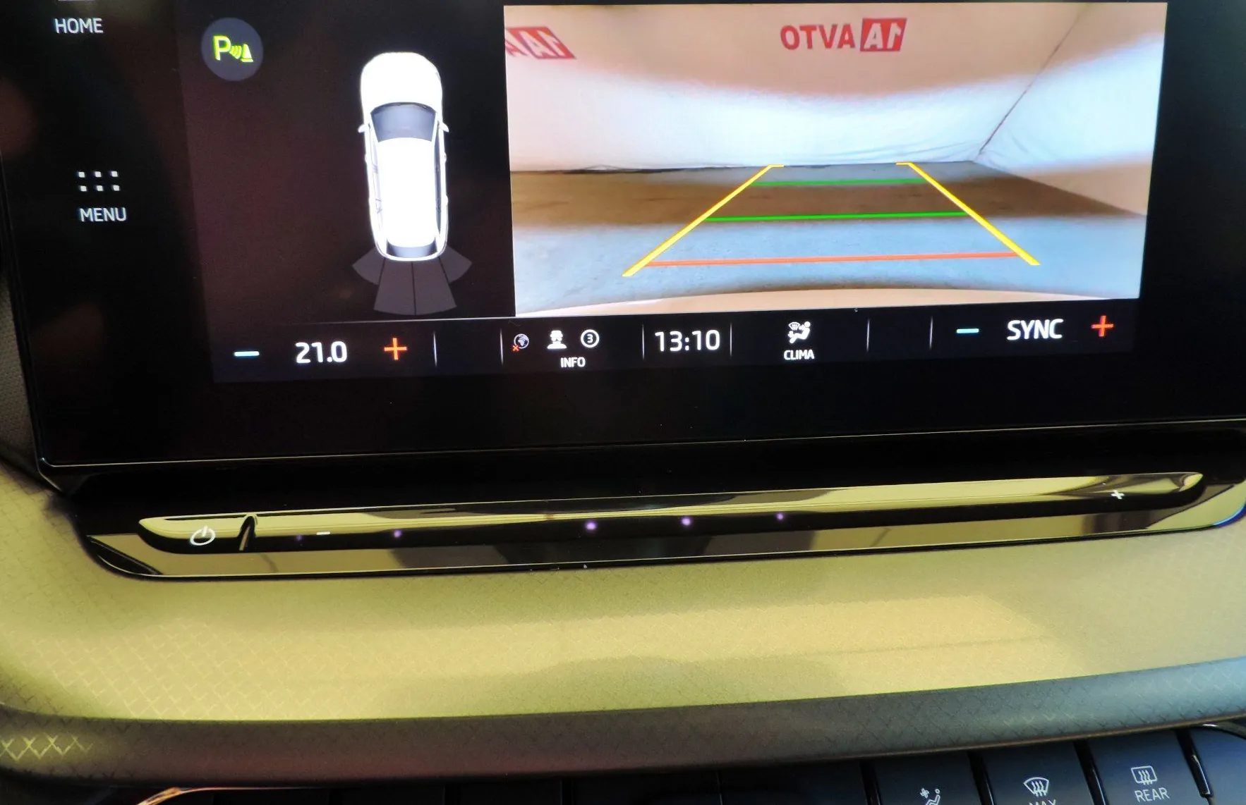 Zunanja slika - Škoda Octavia - Combi 2.0 TDI Ambition AVT. KLIMA-KAMERA-KOT NOVA - 15