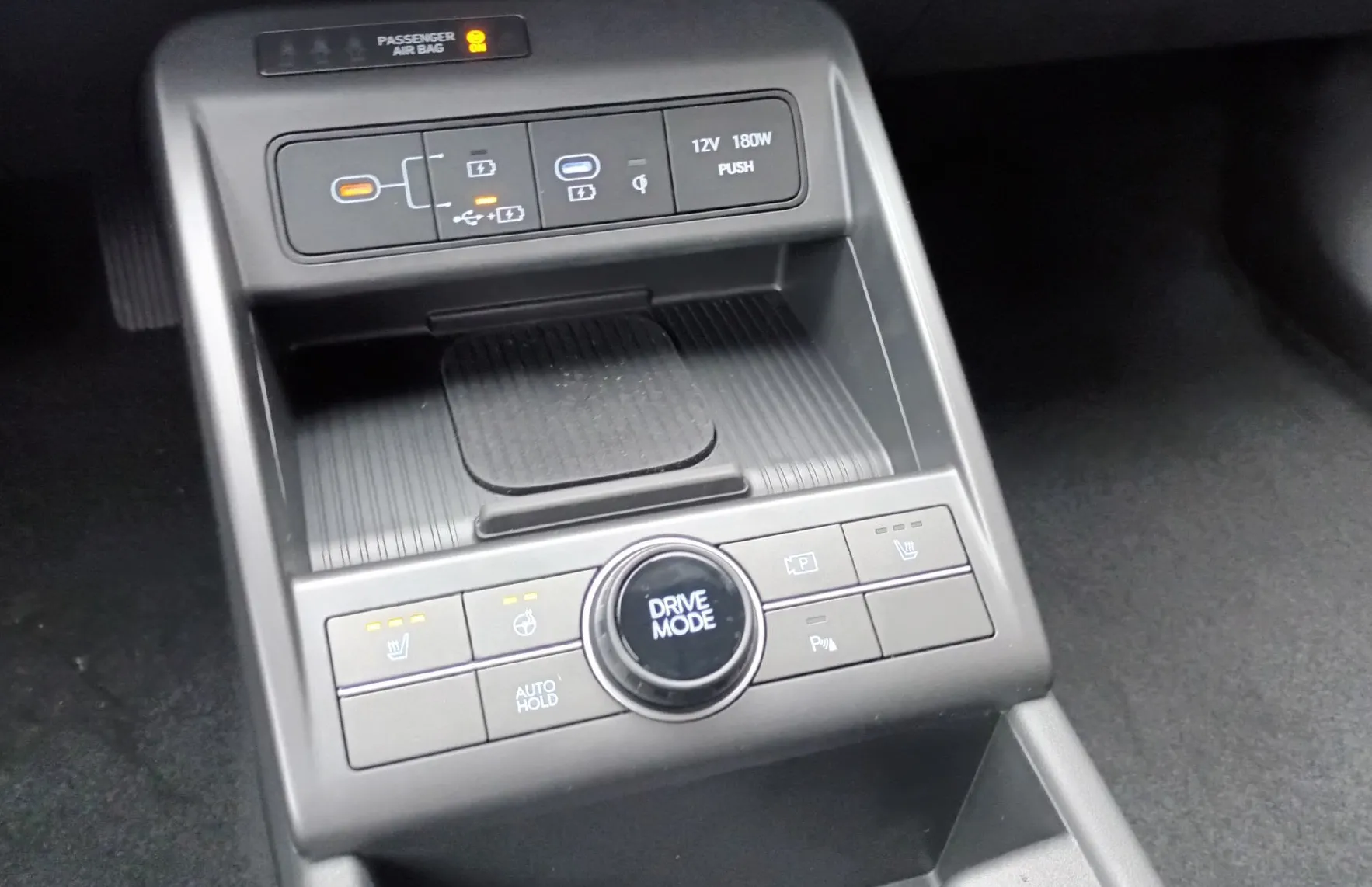 Zunanja slika - Hyundai Kona - BEV 48KWH PREMIUM   WINTER I.TOP.ČRP...... - 7