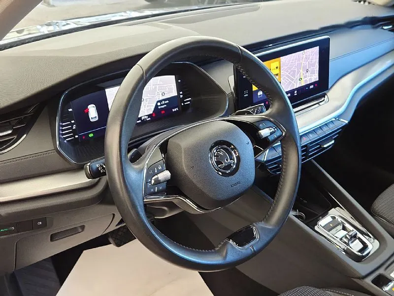 Zunanja slika - Škoda Octavia - Combi 1.5 eTSI 110Kw Style ACC DSG NAVI LED - 8