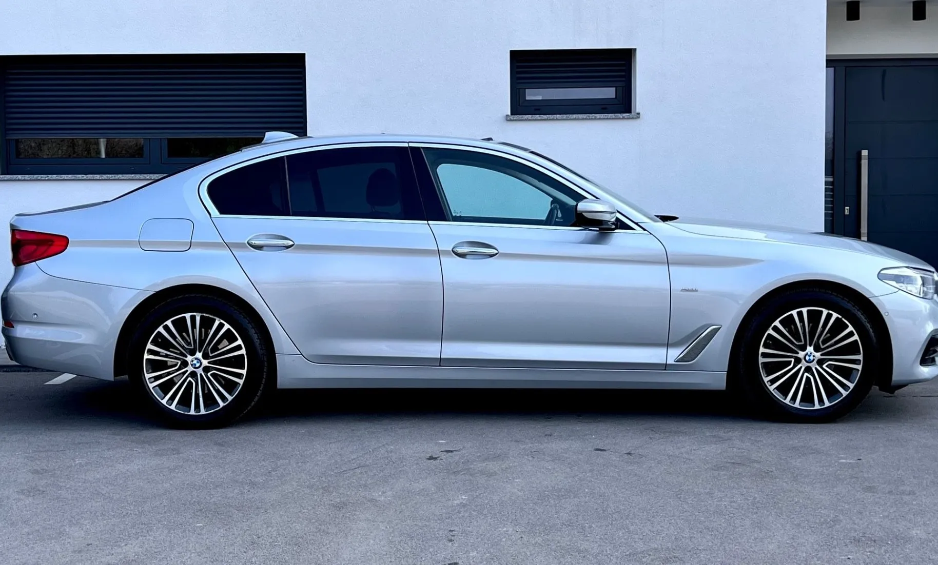 Zunanja slika - BMW serija 5: - 520d xDrive+F1+SPORT+LED+VIRTUAL+NAVI+ALU... - 5