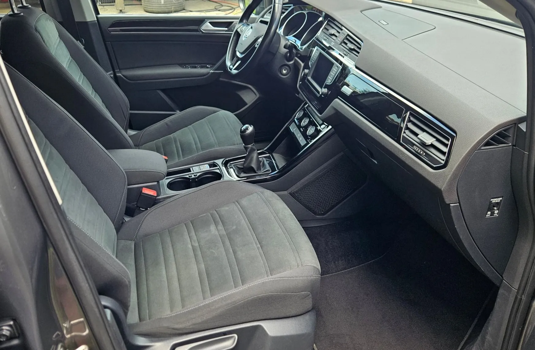 Zunanja slika - VW Touran - 2.0 TDI BMT Highline+ACC+17 COL - 13