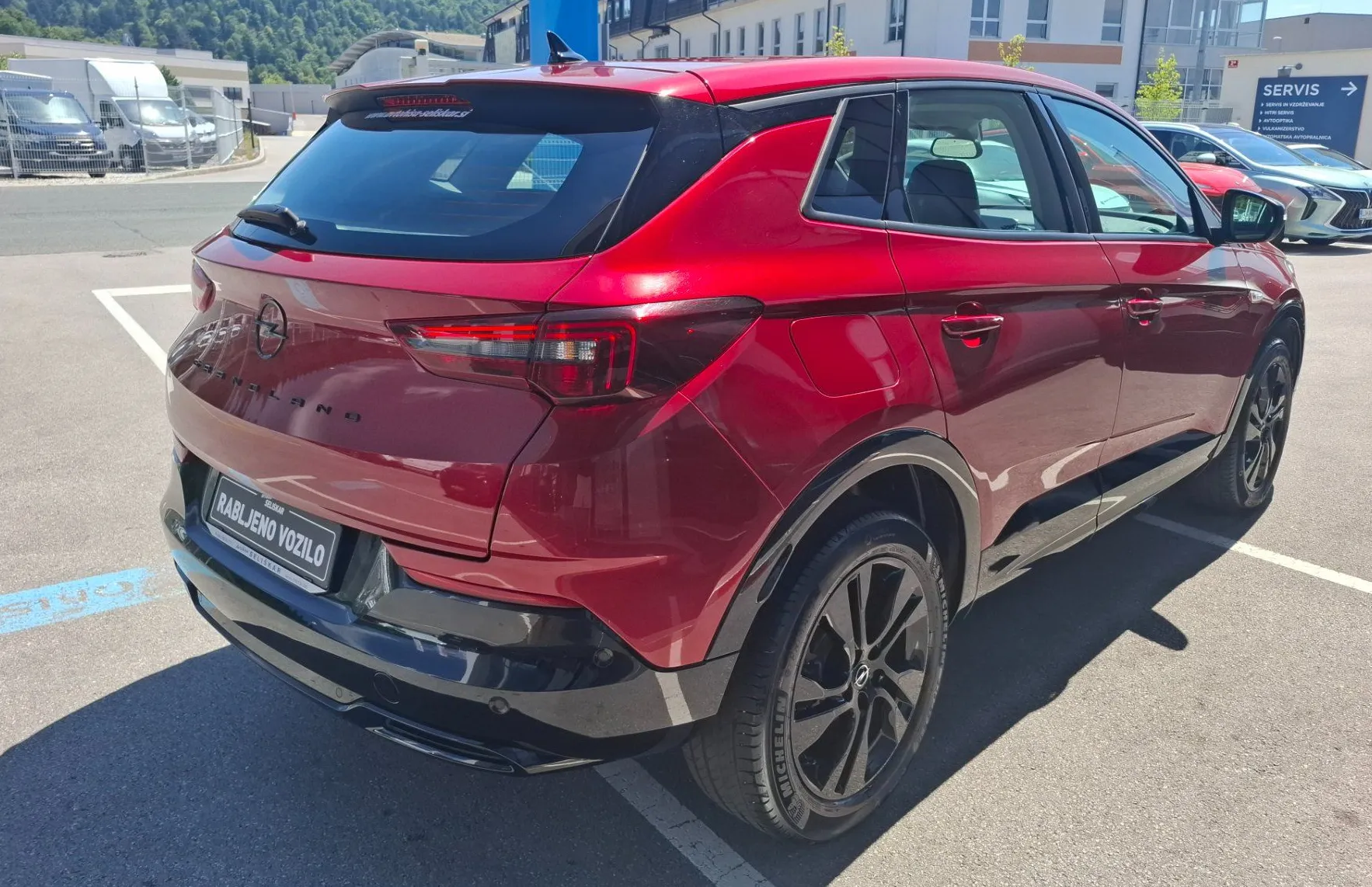 Zunanja slika - Opel Grandland - 1.2 GS Line - POTRJENA KNJIGA + AKCIJSKA CENA - 8