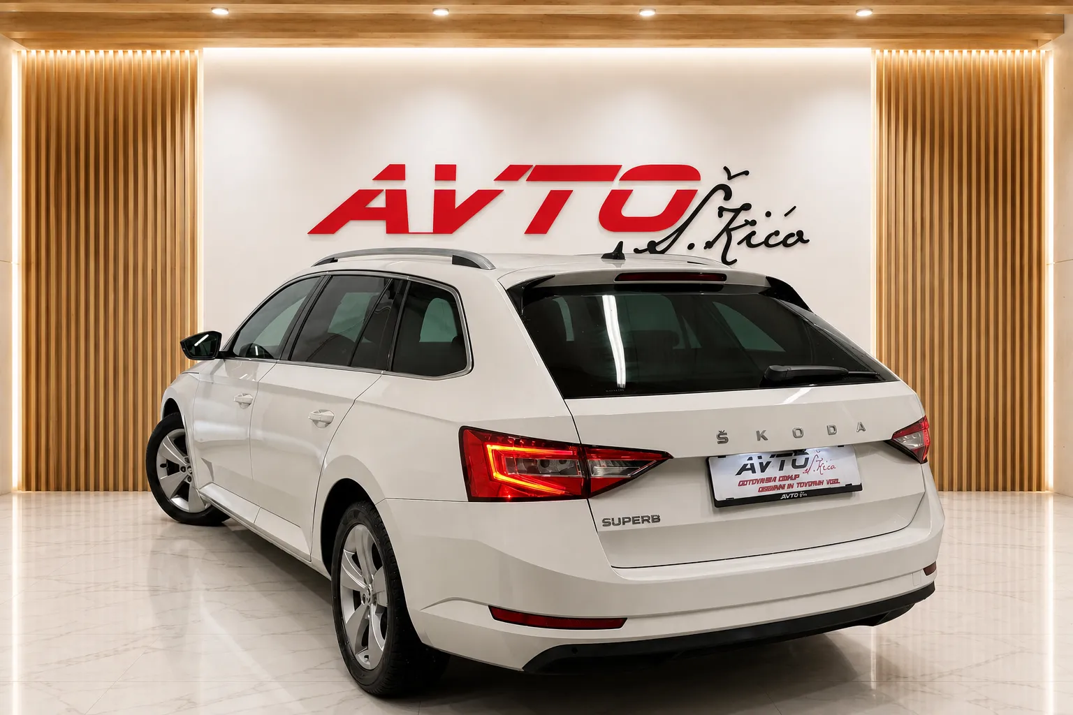 Zunanja slika - Škoda Superb - 2.0 TDI-DSG-SPORT LINE-FULL LED-NAVI-KAMERA-TEMPO - 5