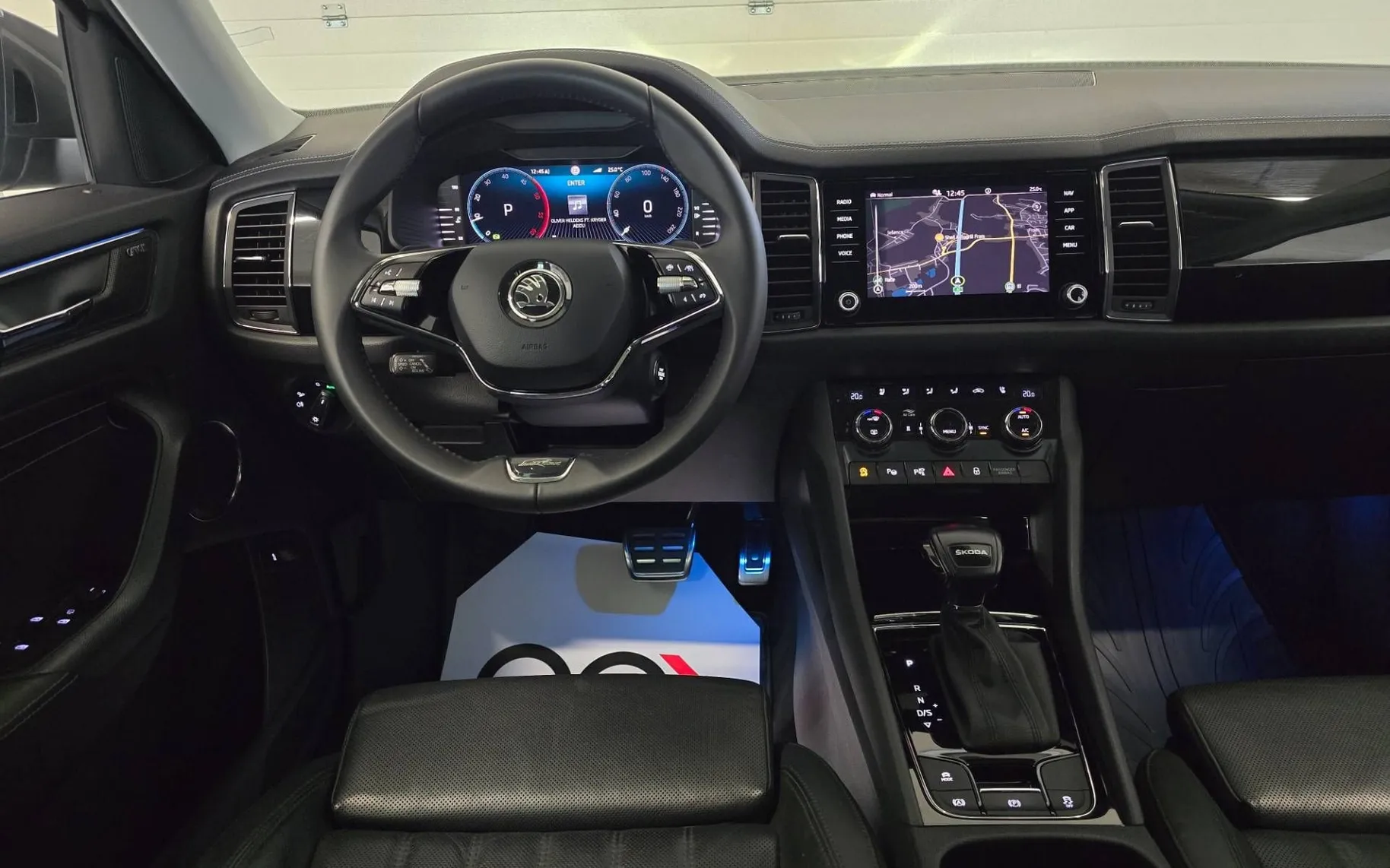 Notranja slika - Škoda Kodiaq - 2.0 TDI L K DSG - Matrix.360kam.DCC.pano.Canton - 11