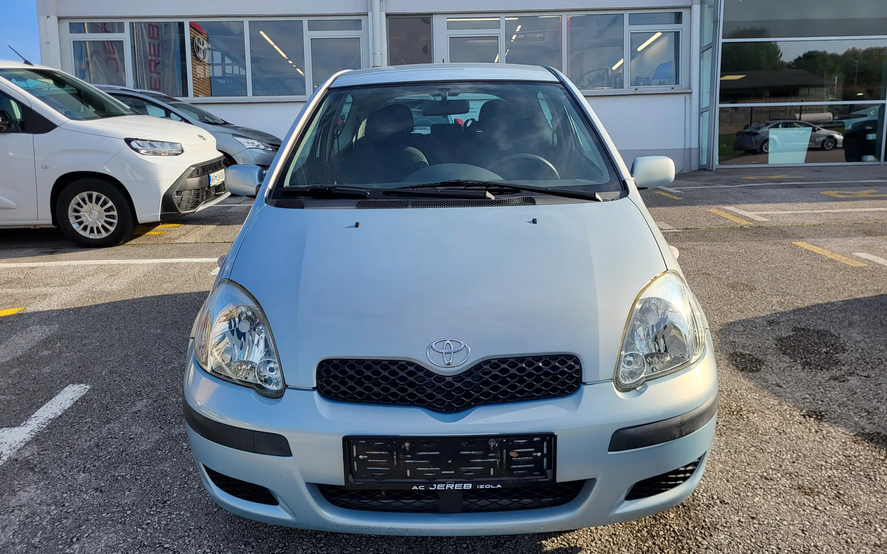 Zunanja slika - Toyota Yaris - 3V 1.0 VVT-i - 5