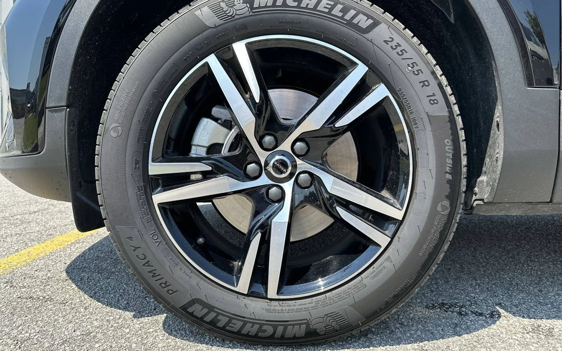 Notranja slika - Volvo XC40 - B3 P Plus Dark Avt. - 9