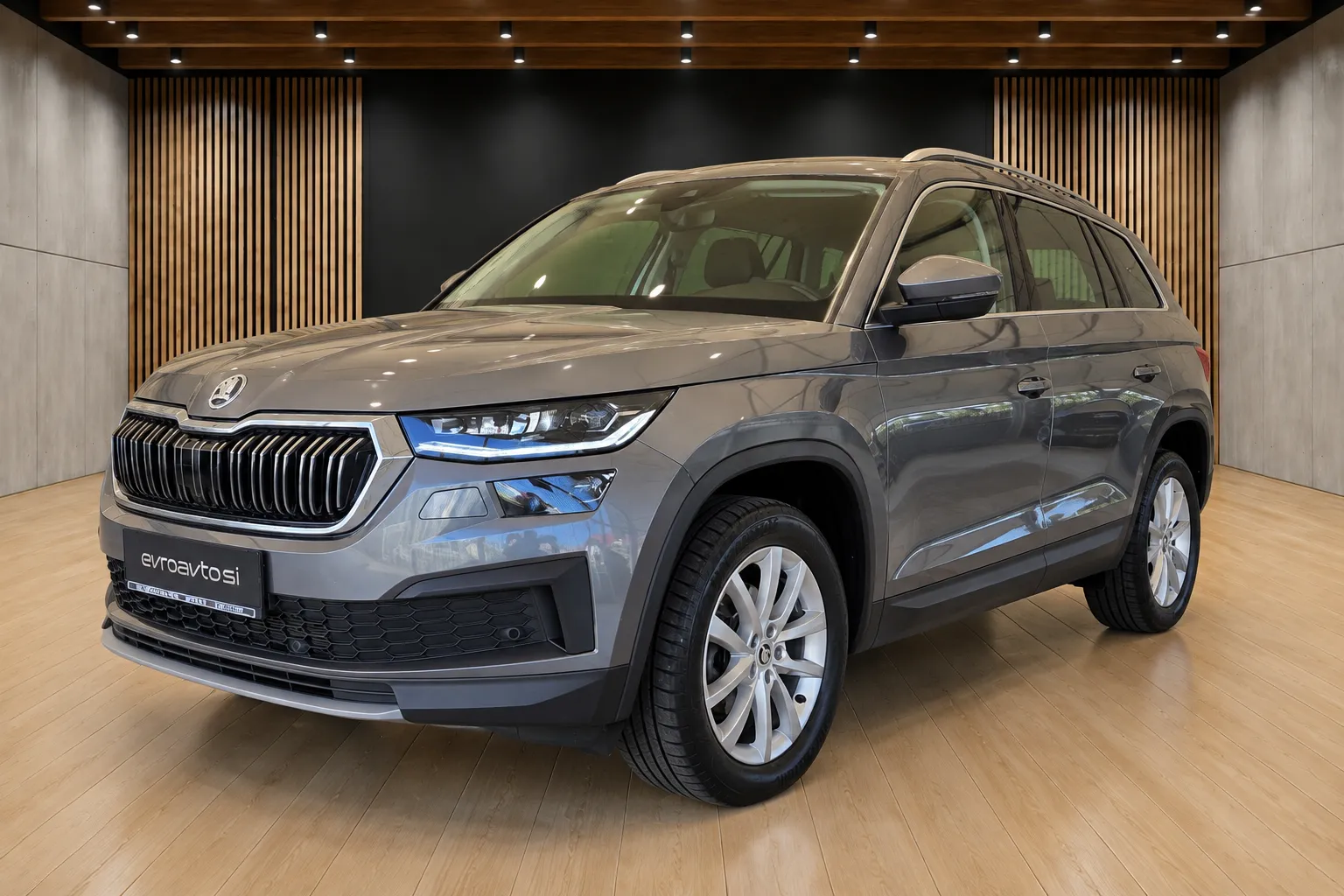 Zunanja slika - Škoda Kodiaq - 2.0 TDI Style DSG-Odlična oprema-Matrix-Vl.naprava - 2