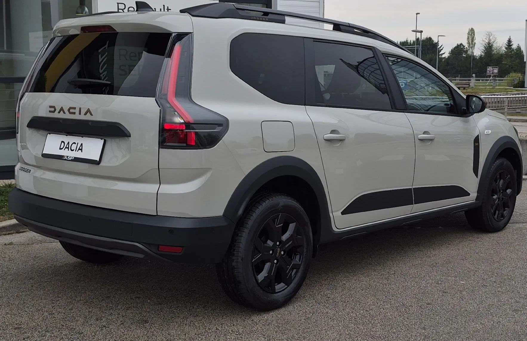 Zunanja slika - Dacia Jogger - Extreme TCe 110 - 5