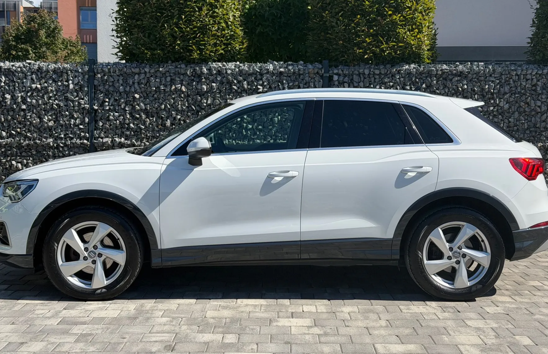Zunanja slika - Audi Q3 - 35 TDI S tronic |VIRTUAL|KEYLESS|LED|LANE ASS.|F1 - 7