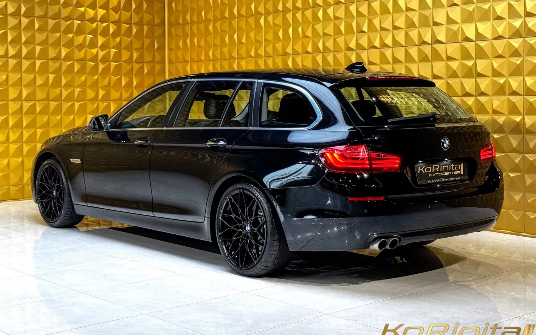 Notranja slika - BMW serija 5 Touring: - 520d AUT. GRETJE-NAVI.-EL PRTLAJZNIK-BREZ POLOGA.. - 7