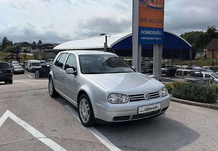 Zunanja slika - Volkswagen Golf - Basis 1.6 ZELO LEPO OHRANJEN - 3