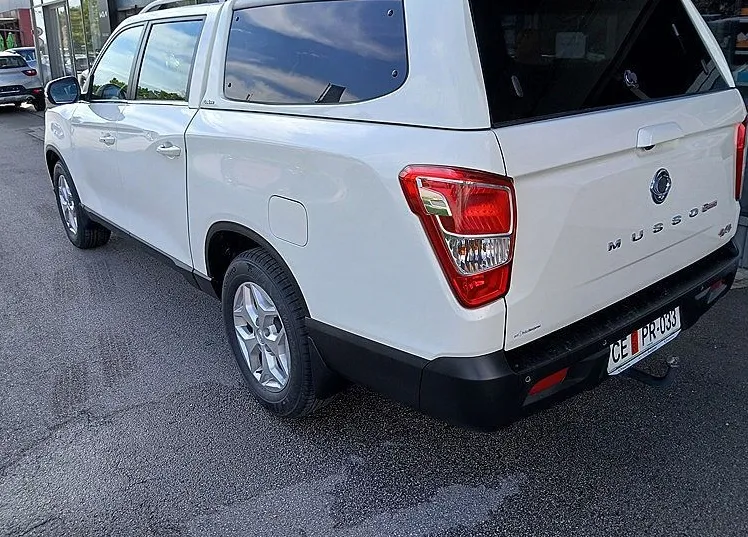 Zunanja slika - SsangYong Musso - Grand 2.2 XDi Ultimate 4WD + nadgradnja kasona - 3