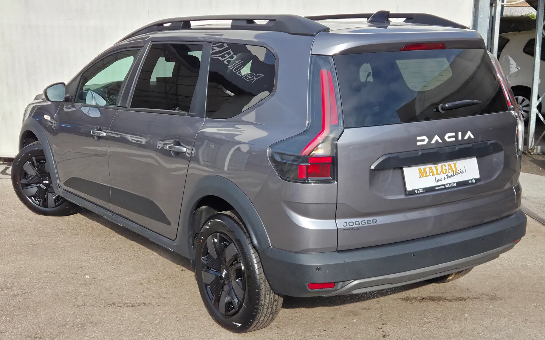 Zunanja slika - Dacia Jogger - Expression 110 + Paket Varnost + My Revision - 9