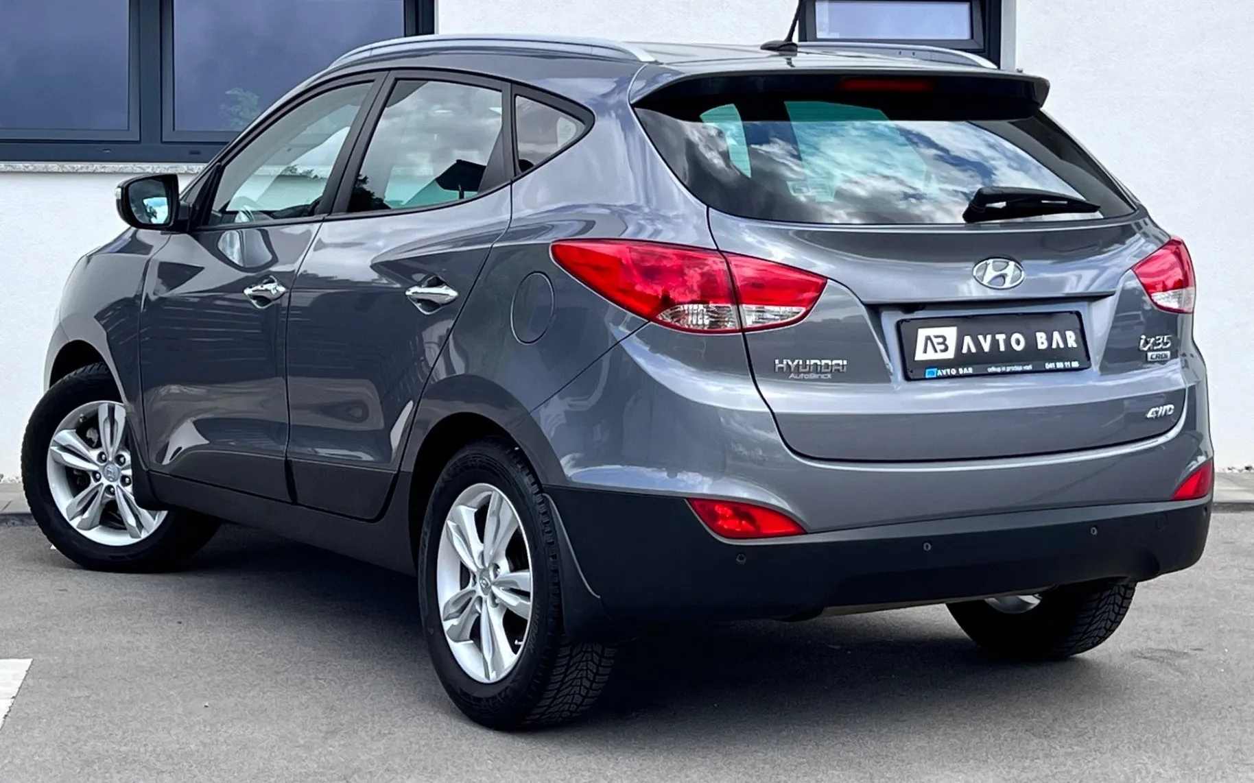 Zunanja slika - Hyundai ix35 - 4WD 2.0 CRDi+1.LAST+SLO+NAVI+R.KAMERA - 6