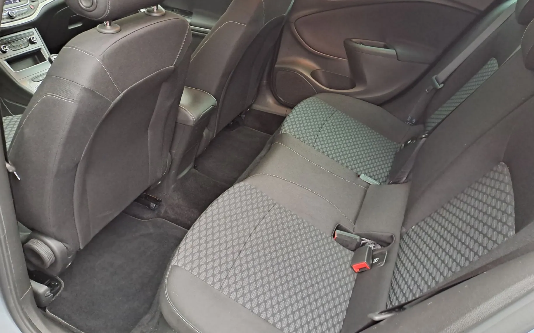 Zunanja slika - Opel Astra - 1.5 Dizel 77KW S S Edition ST - 5