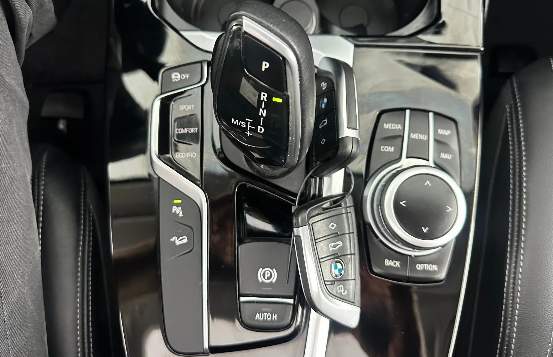 Zunanja slika - BMW X3 - serija : xDrive 20d Luxury Line Avt.USNJE.KAMERA.PANORAMA - 6