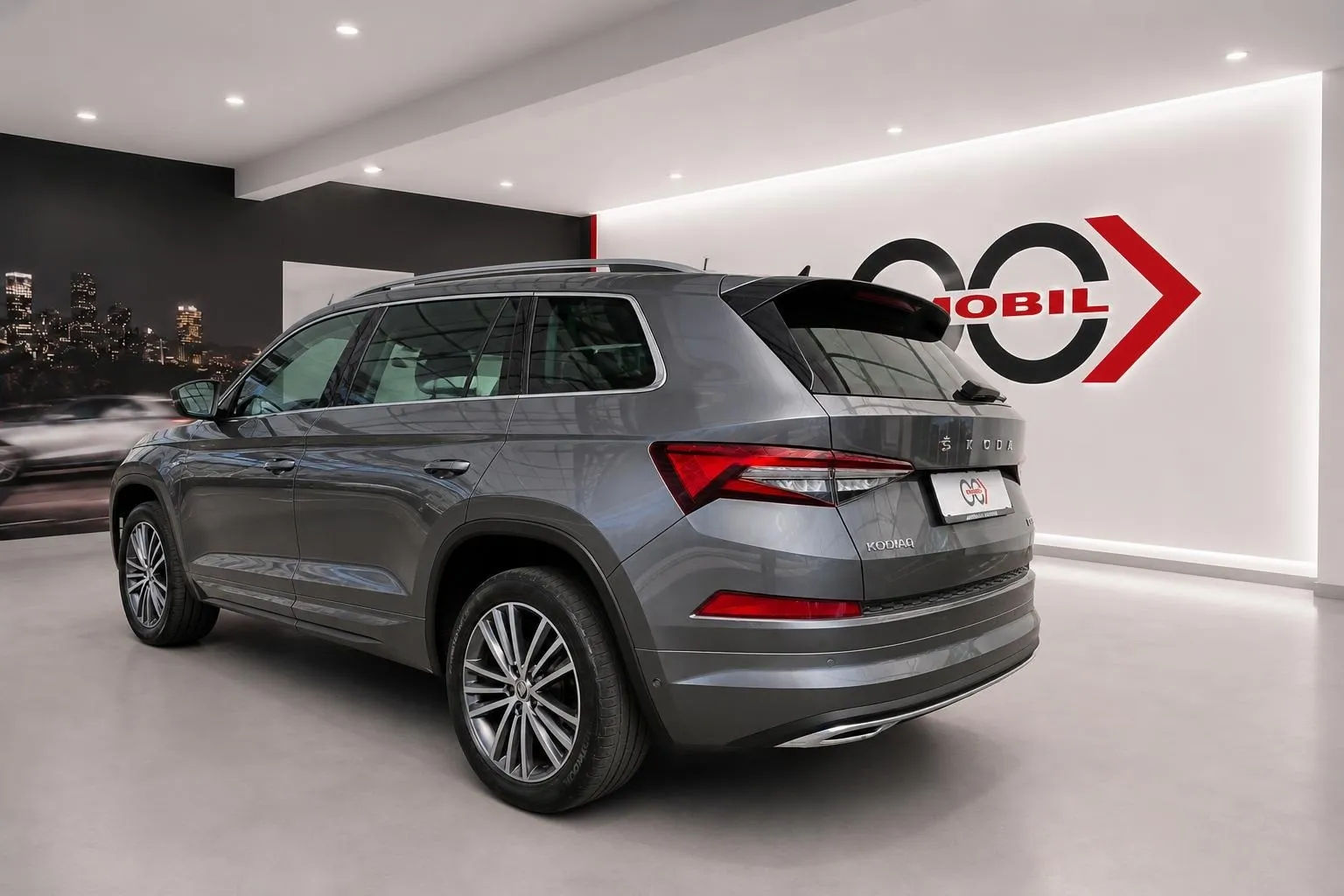 Notranja slika - Škoda Kodiaq - 2.0 TDI L K DSG - Matrix.360kam.DCC.pano.Canton - 7